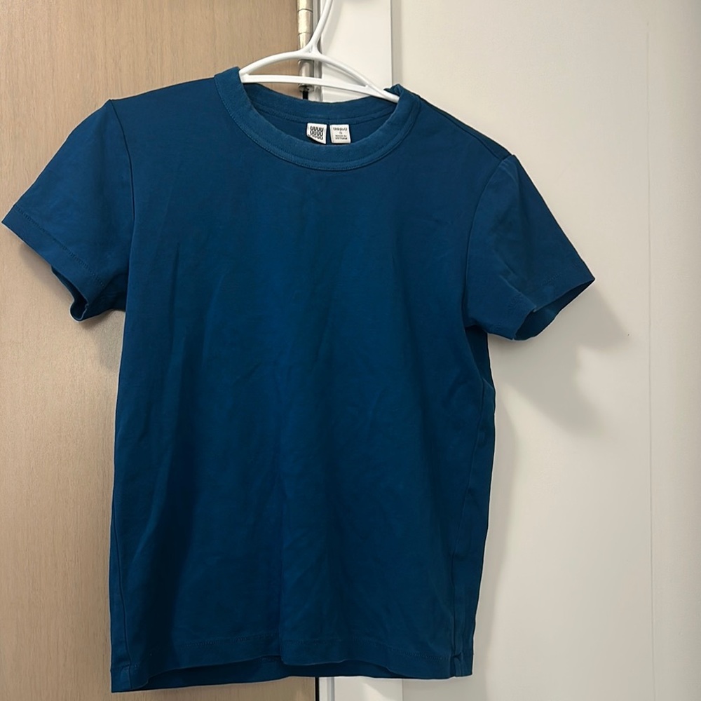 Uniqlo Fitted Blue Short Sleeve T-Shirt